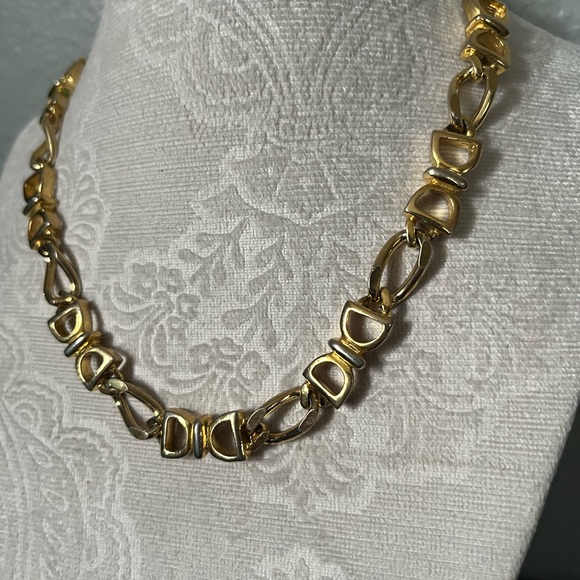 Rare vintage Paolo Gucci gold and silver tone horsebit link choker necklace - Picture 2 of 4